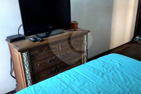 Sobrado à venda com 3 quartos em Jardim Colombo, São Paulo, SP