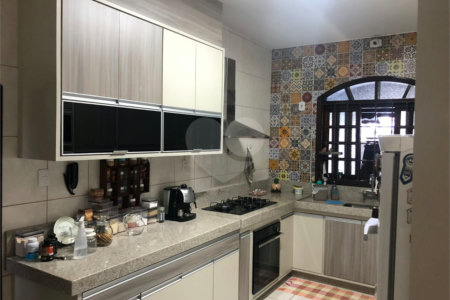 Casa à venda com 3 quartos, sendo 1 suíte,  em Vila Antônio Augusto Luiz, Caçapava, SP