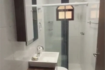 Casa à venda com 3 suítes em Vila Romana, São Paulo, SP
