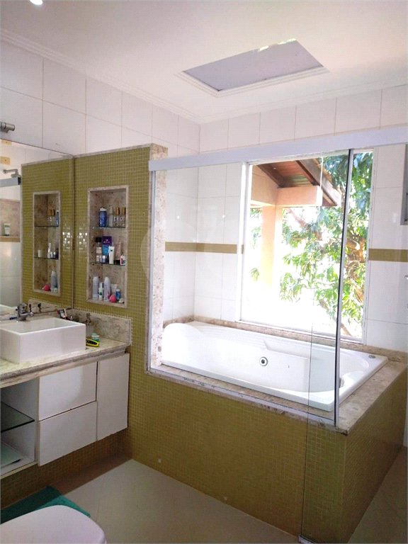 Casa à venda com 8 quartos, sendo 4 suítes, em Santa Inês, Mairiporã, SP