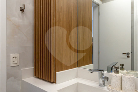 Apartamento à venda com 2 quartos, sendo 1 suíte, em Santo Amaro, São Paulo, SP