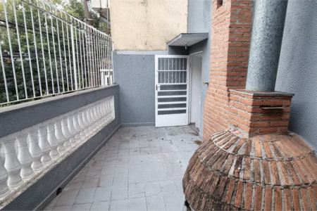 Casa à venda com 3 quartos, sendo 1 suíte, em Jardim Rosa Maria, São Paulo, SP