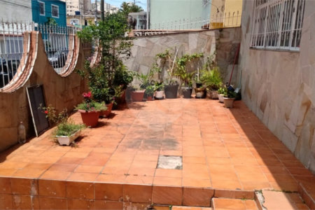 Casa à venda com 4 quartos, sendo 2 suítes,  em Jardim Terezópolis, Guarulhos, SP