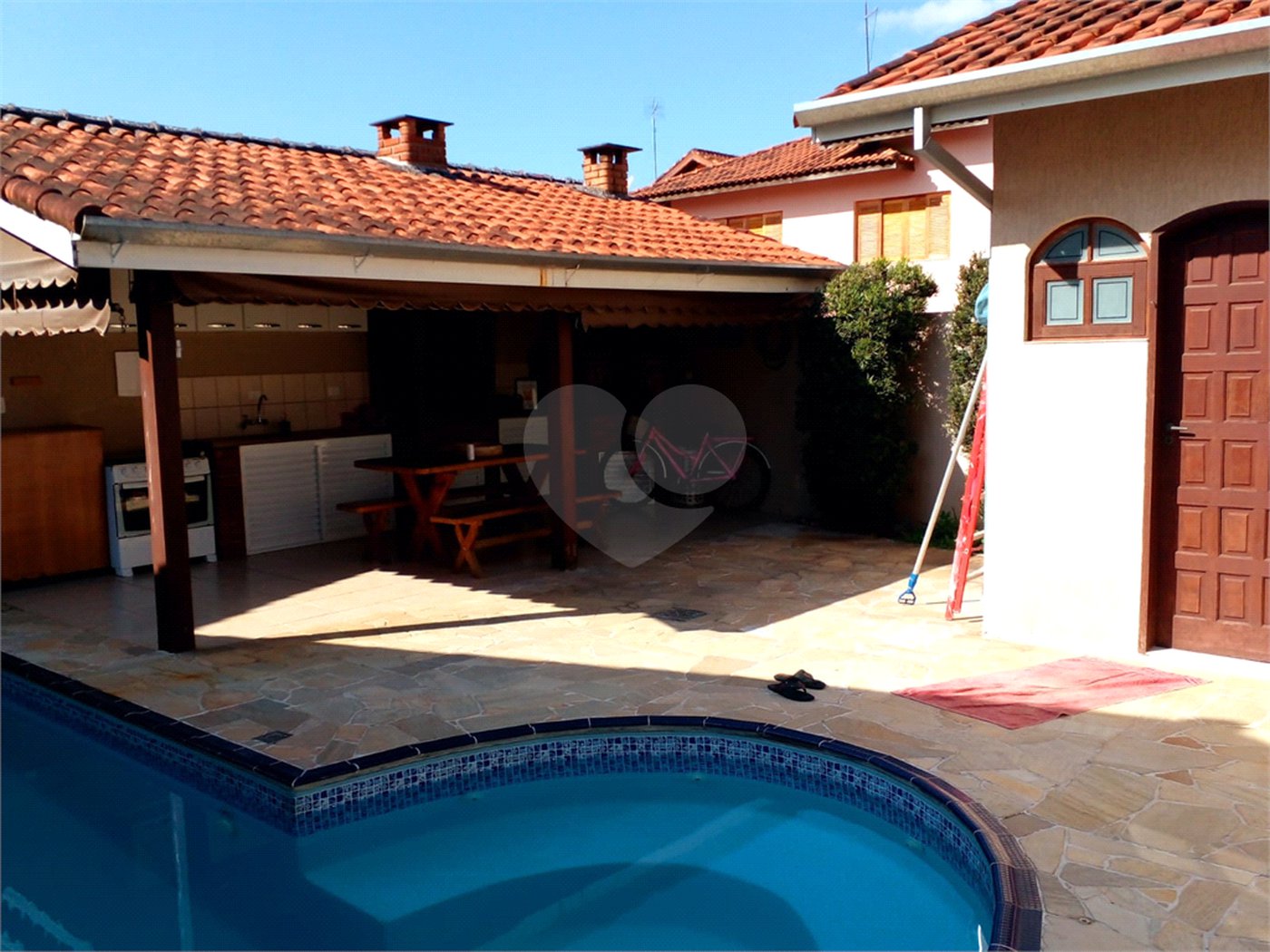 Casa à venda com 2 quartos, sendo 1 suíte,  no condomínio Aruã, Mogi das Cruzes - SP