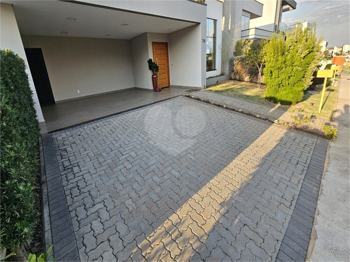 Casa à venda com 3 suítes no condomínio Jardim Residencial Dona Maria José, Indaiatuba - SP