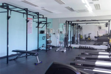 Apartamento à venda com 2 quartos em Parque Maria Domitila, São Paulo, SP