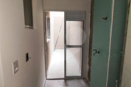 Apartamento à venda com 2 quartos em Vila Vitório Mazzei, São Paulo, SP
