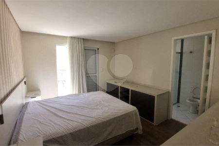 Sobrado à venda com 3 quartos, sendo 1 suíte, em Vila Libanesa, São Paulo, SP