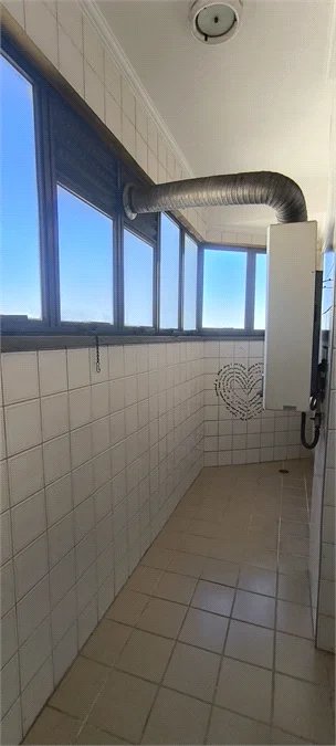 Apartamento à venda com 3 quartos, sendo 1 suíte, em Pinheiros, São Paulo, SP