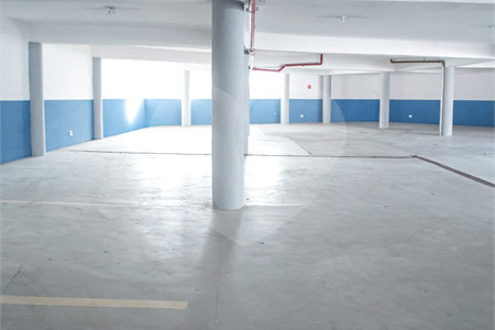 Lindo Salão Comercial para locação com 924m2 no Centro de Atibaia