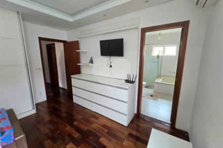 Casa à venda com 3 quartos, sendo 1 suíte,  em Jardim Shangri-lá, Itapetininga, SP