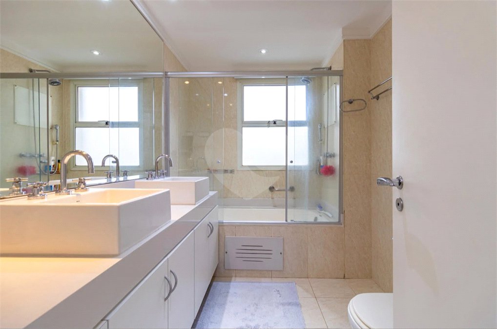 Apartamento para alugar com 4 suítes em Vila Andrade, São Paulo, SP