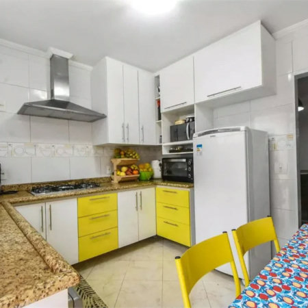 Sobrado à venda com 3 quartos, sendo 1 suíte, em Brooklin Paulista, São Paulo, SP