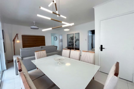 Apartamento Residencial à venda, Centro, Guarujá - AP0133.