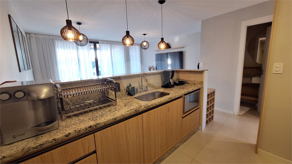 Casa em condomínio à venda com 4 quartos, sendo 3 suítes, em Marina, Armação dos Búzios, RJ