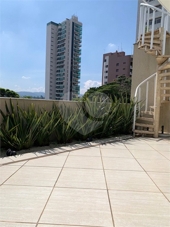 Sobrado à venda com 3 suítes em Santana, São Paulo, SP
