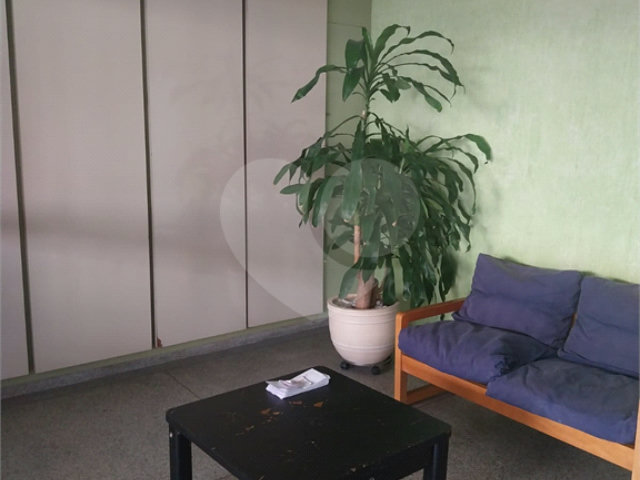 Apartamento à venda com 3 quartos, sendo 1 suíte,  em Vila Paulicéia, São Paulo, SP