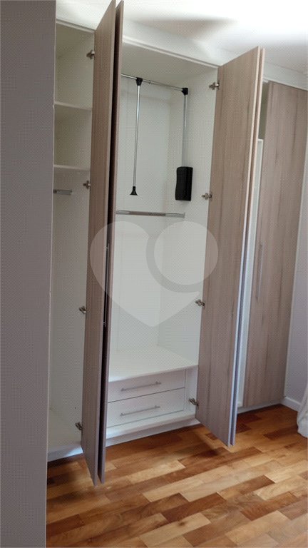 Casa à venda com 3 suítes no condomínio Picollo, Louveira - SP