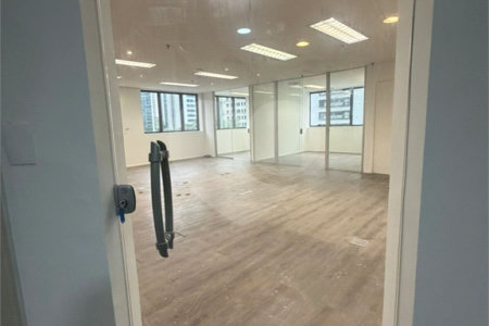 Sala à venda em Cidade Monções, São Paulo, SP