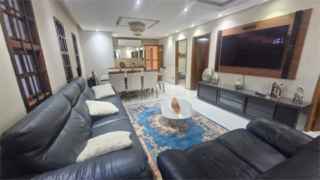 Casa Térrea à venda com 3 quartos, sendo 2 suítes, em Santana, São Paulo, SP