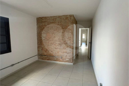 Sobrado à venda com 4 quartos, sendo 1 suíte,  em Vila Sônia, São Paulo, SP