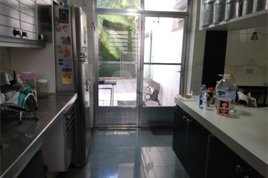 Casa à venda com 6 quartos, sendo 2 suítes, em Tremembé, São Paulo, SP