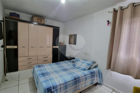 Casa à venda com 4 quartos em Jardim São Jorge (raposo Tavares), São Paulo, SP