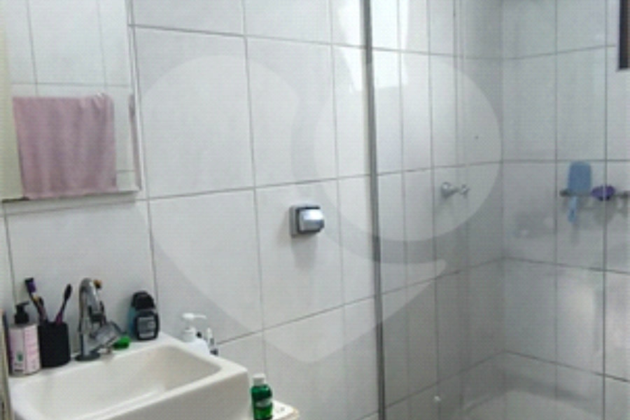 Sobrado à venda com 3 quartos, sendo 1 suíte, em Vila Prudente, São Paulo, SP