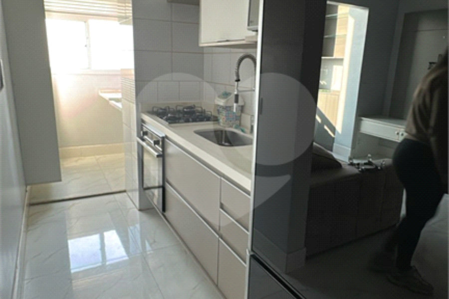 Apartamento para alugar com 3 quartos, sendo 1 suíte,  em Morumbi, São Paulo, SP