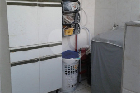 Sobrado à venda com 3 quartos em Vila Dona Augusta, São Paulo, SP