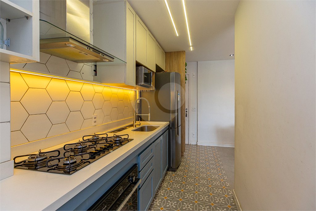Apartamento à venda com 3 quartos, sendo 1 suíte, em Alto da Boa Vista, São Paulo, SP