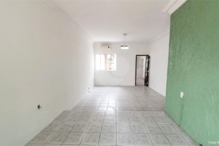 Casa à venda com 3 quartos, sendo 1 suíte,  em Vila Mariana, São Paulo, SP