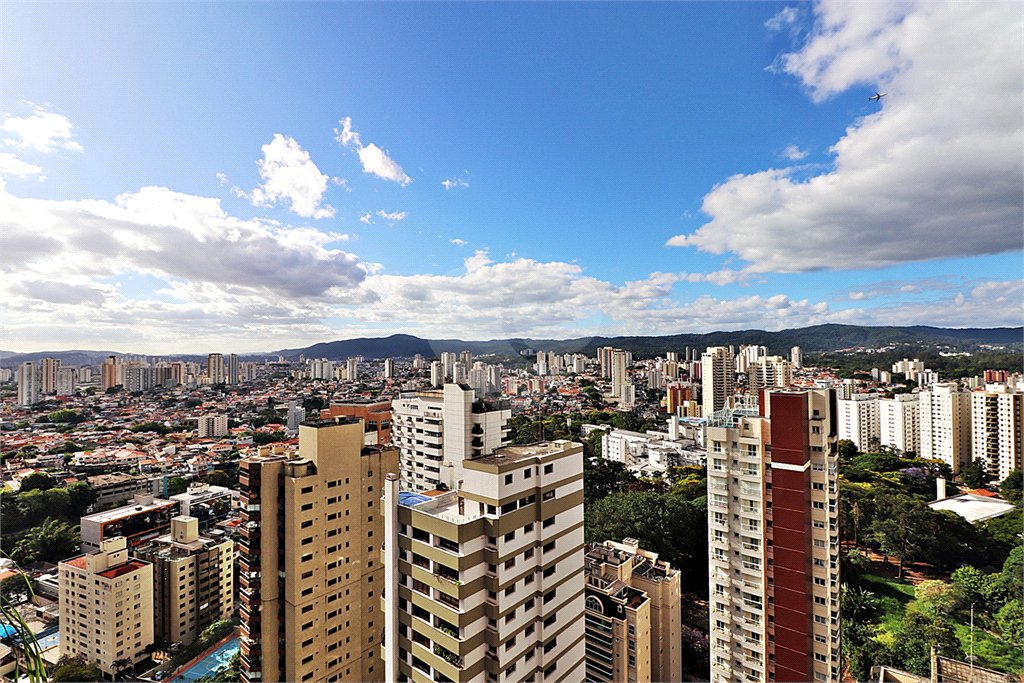 Apartamento à venda com 4 quartos, sendo 3 suítes, em Santana, São Paulo, SP