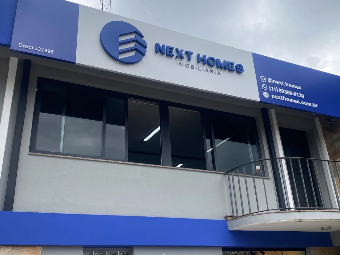 Explore nossos serviços exclusivos e encontre o imóvel ideal.