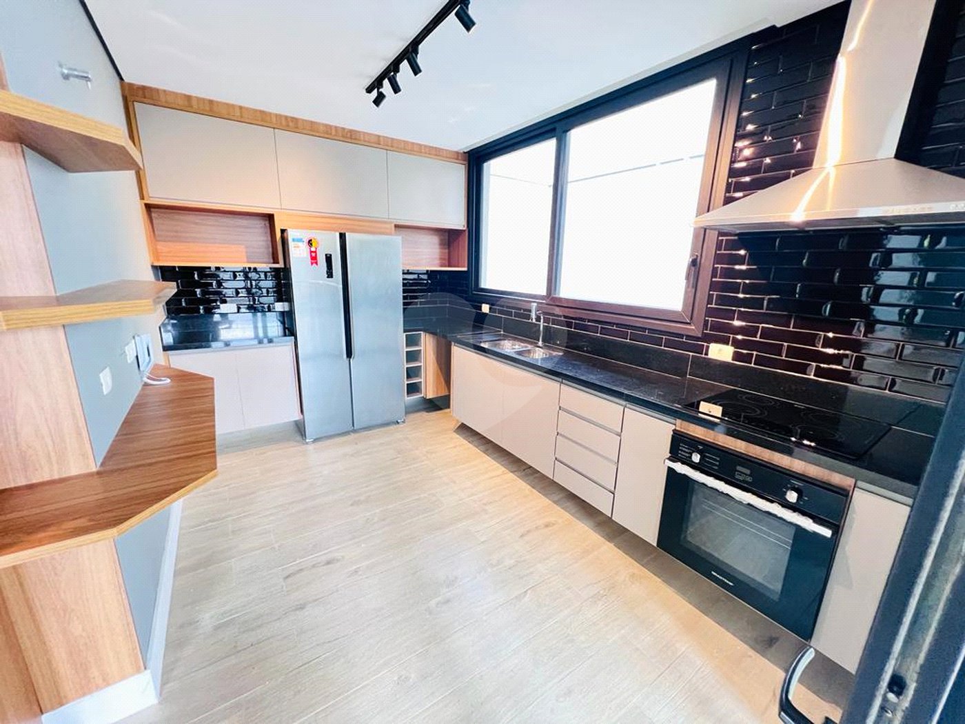 Casa à venda com 3 suítes no condomínio Boulevard Ibirapuera, São Paulo - SP