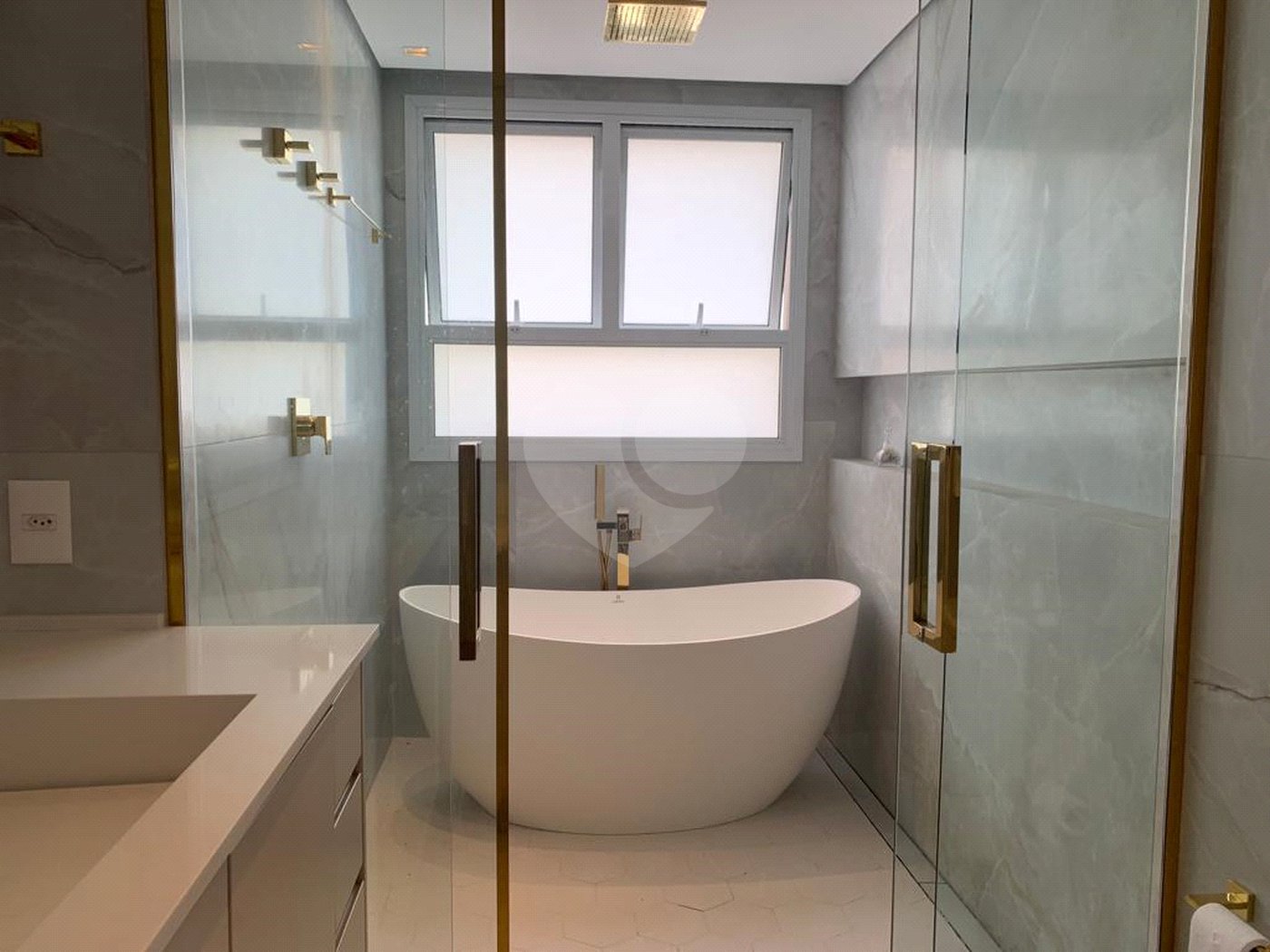 Apartamento à venda com 3 suítes em Indianópolis, São Paulo, SP