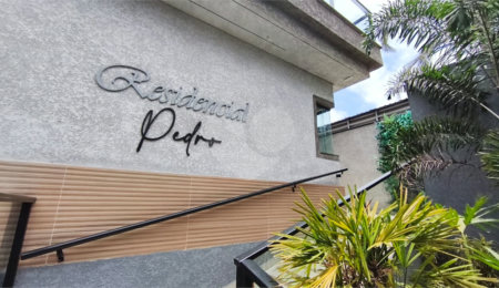 Casa à venda com 2 suítes no condomínio Residencial Paranaguá, São Paulo - SP