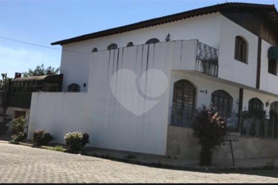 Casa à venda com 4 quartos, sendo 1 suíte, em Vila Galvão, Guarulhos, SP