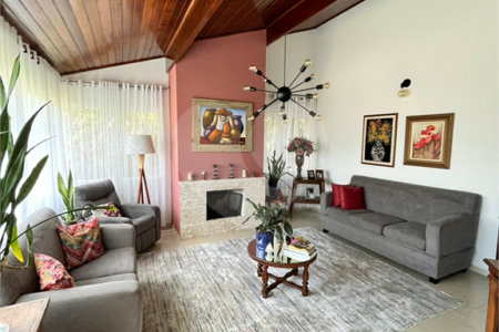 Casa à venda com 3 quartos, sendo 1 suíte,  no condomínio Portal do Sabiá, Araçoiaba da Serra - SP