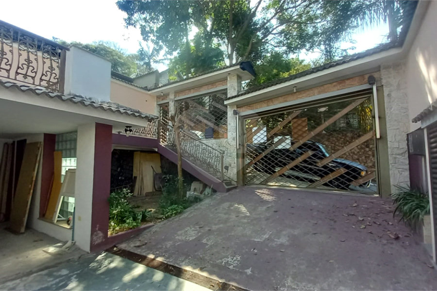 Sobrado à venda com 4 quartos, sendo 2 suítes, em Tremembé, São Paulo, SP