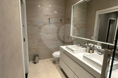 Casa à venda com 4 quartos, sendo 2 suítes, no condomínio Residencial Parque Esplanada, Votorantim - SP