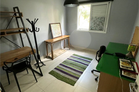 Casa à venda com 3 quartos, sendo 2 suítes, no condomínio Townhouse Village Morumbi, São Paulo - SP