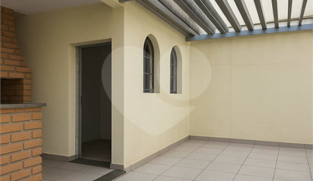 Sobrado à venda com 3 quartos, sendo 1 suíte,  em Tremembé, São Paulo, SP