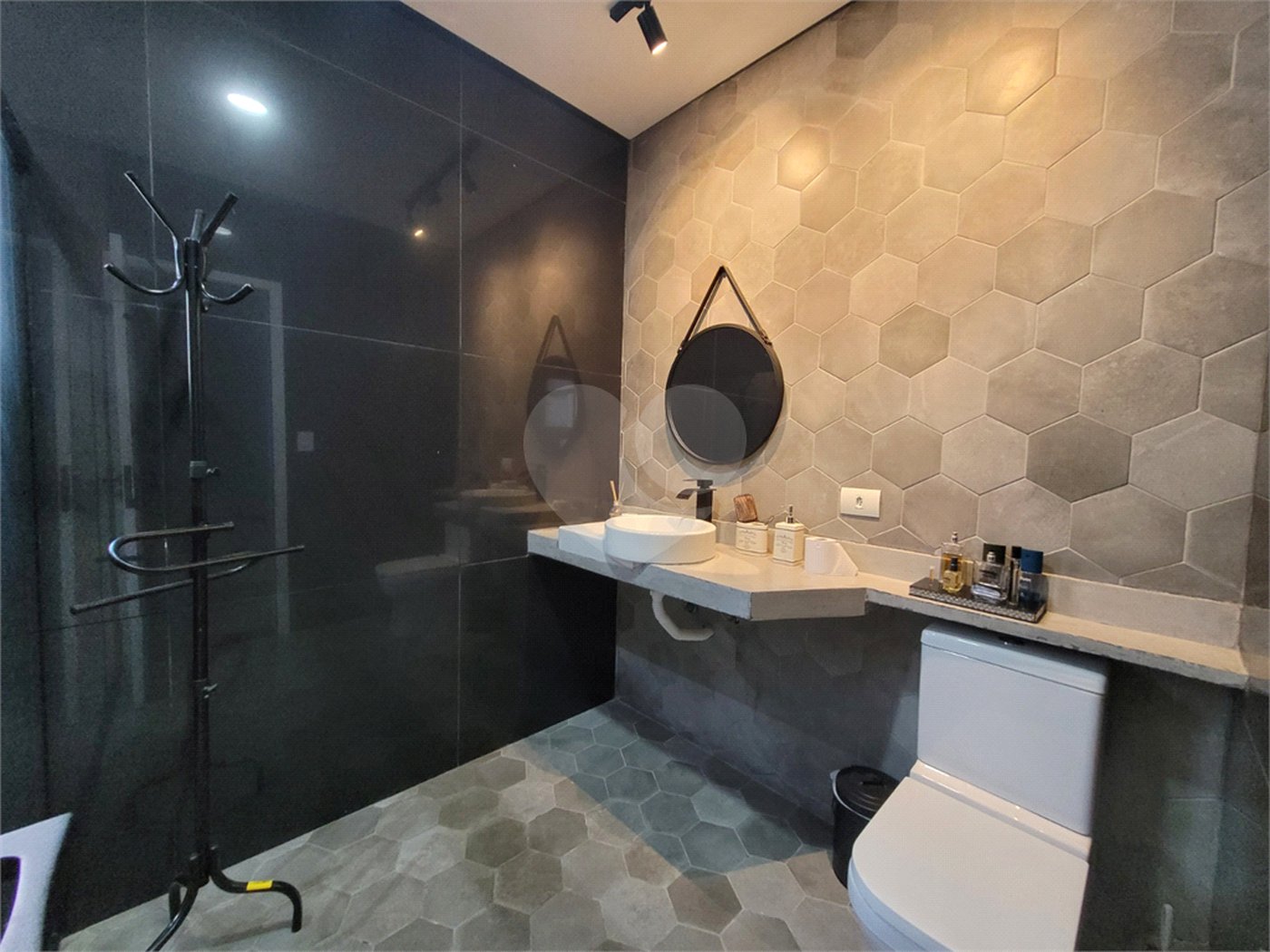 Casa à venda com 4 suítes no condomínio Jardim Itatinga, São Paulo - SP