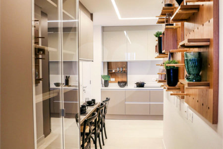 Apartamento à venda com 4 suítes em Real Parque, São Paulo, SP