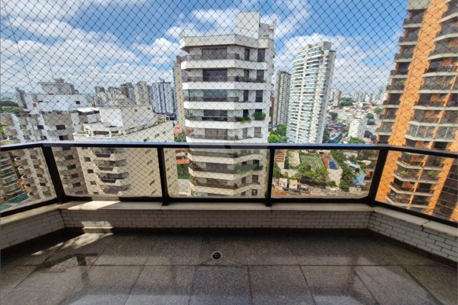 Cobertura à venda com 4 quartos, sendo 2 suítes, em Santana, São Paulo, SP