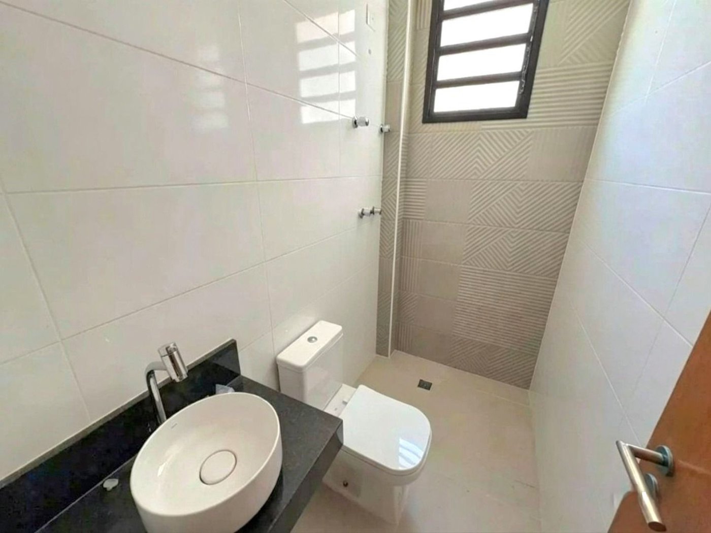Sobreposta Alta à Venda na Aparecida em Santos | 3 Suítes | Piscina | Salão de Festas | 2 Vagas | 202 m²