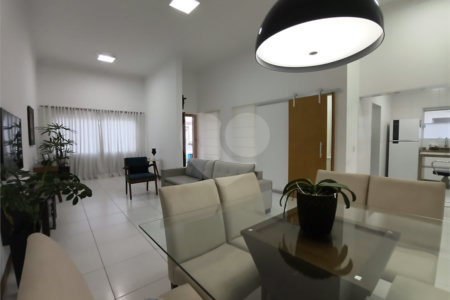 Casa à venda com 3 quartos, sendo 1 suíte,  no condomínio Ibiti Royal Park, Sorocaba - SP