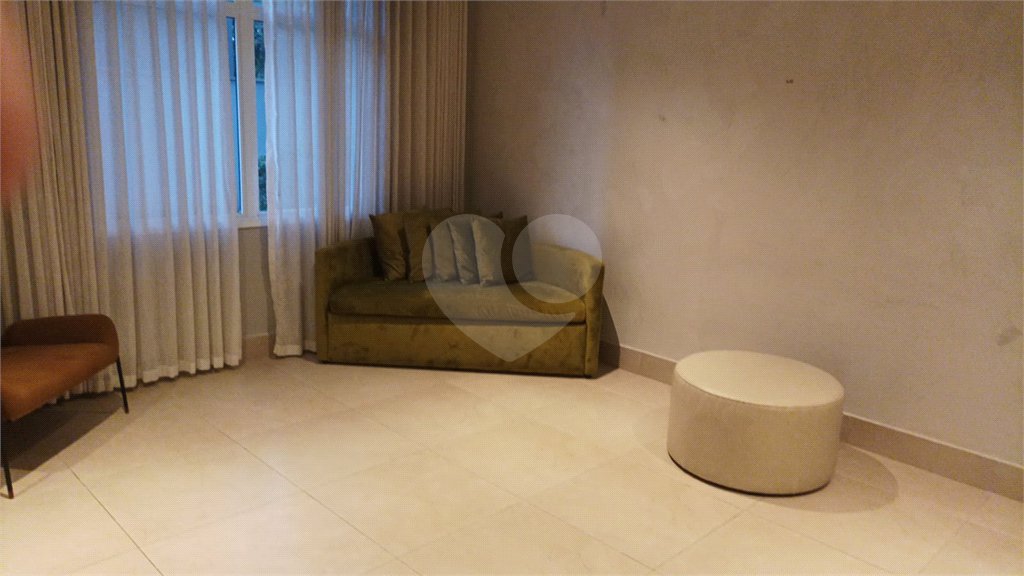 Apartamento à venda com 3 quartos, sendo 1 suíte,  em Campo Grande, São Paulo, SP