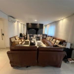 Apartamento à venda com 3 suítes em Campo Belo, São Paulo, SP